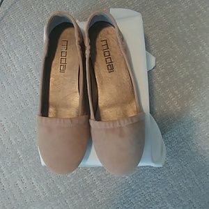 Moda Spana light brown flats